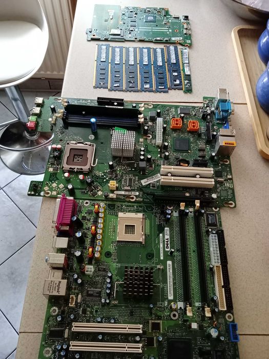 Elektronika, płyta główna, pamięć RAM