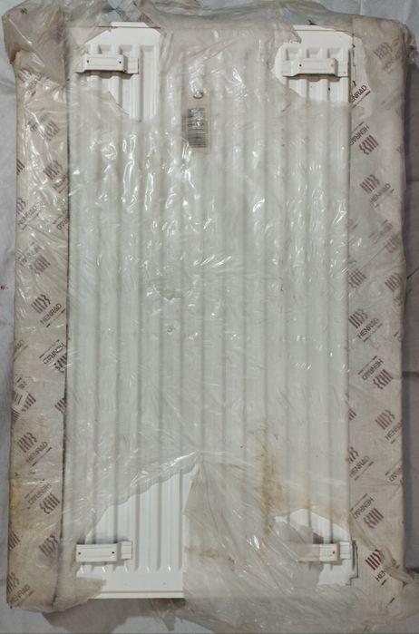 Стальной радиатор отопления Henrad.