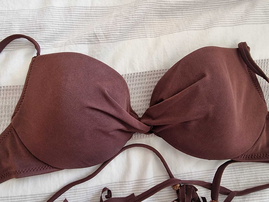 Parte de cima de bikini castanho H&M, tamanho 34A