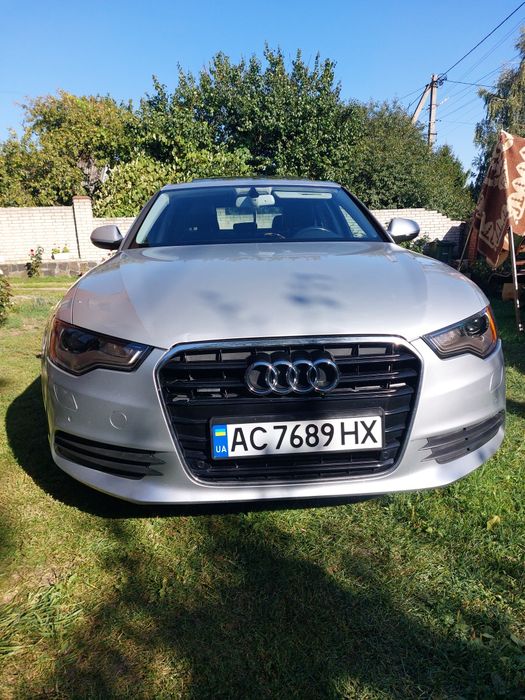 Ауді А6С7 автомобіль