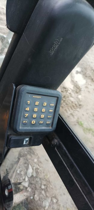 Minikoparka JCB 8018 cts