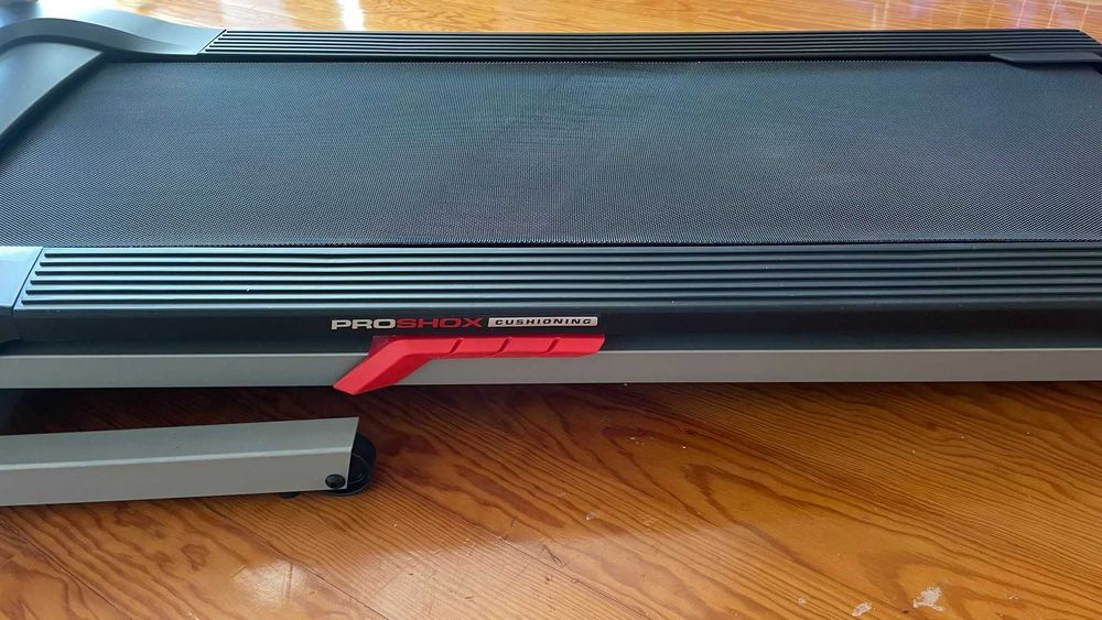 Passadeira de corrida PRO-FORM 105 CST