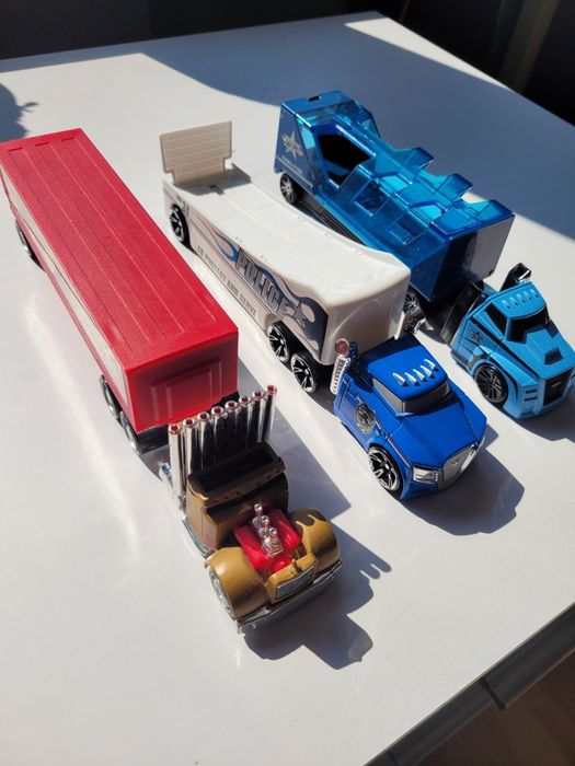 samochody hot wheels