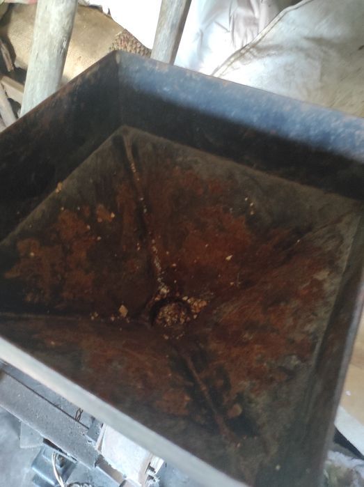 Продам зернодробилку