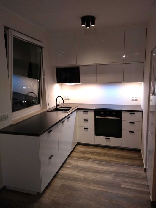 Meble na wymiar kuchnie garderoby małe zabudowy