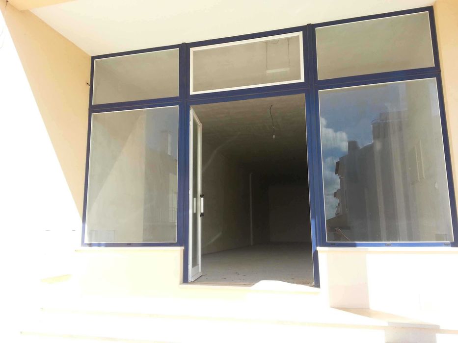 loja comercial São Martinho do Porto
