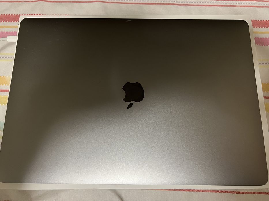 MacBook Pro 15 touchbar 2016