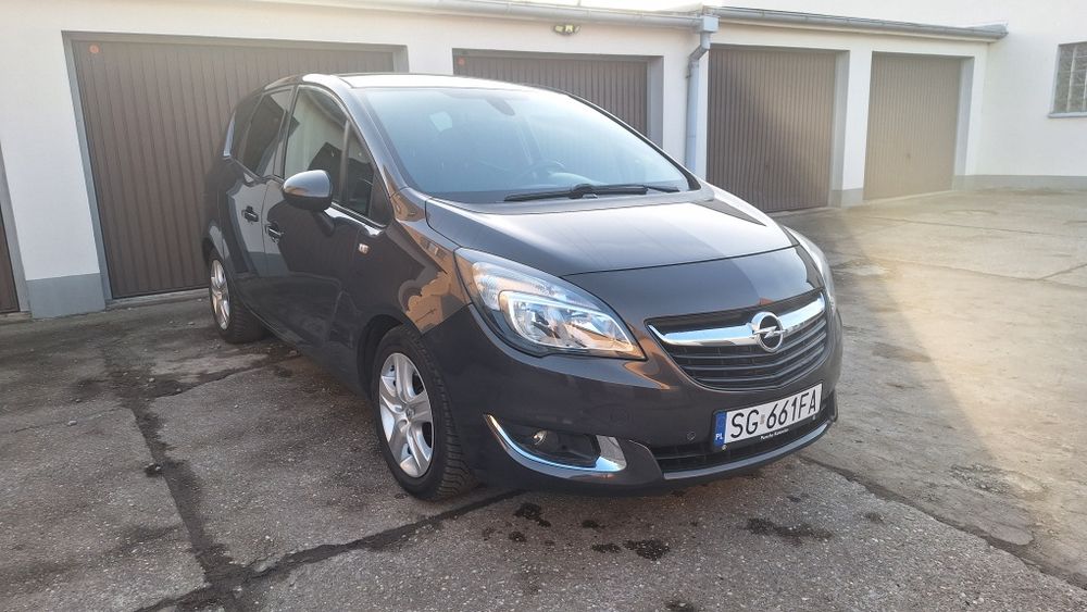 Osoba prywatna Opel Meriva b 2 1.4 parktronik kamera cofania rejestrator