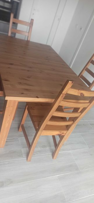 Mesa madeira extensível + 6 cadeiras