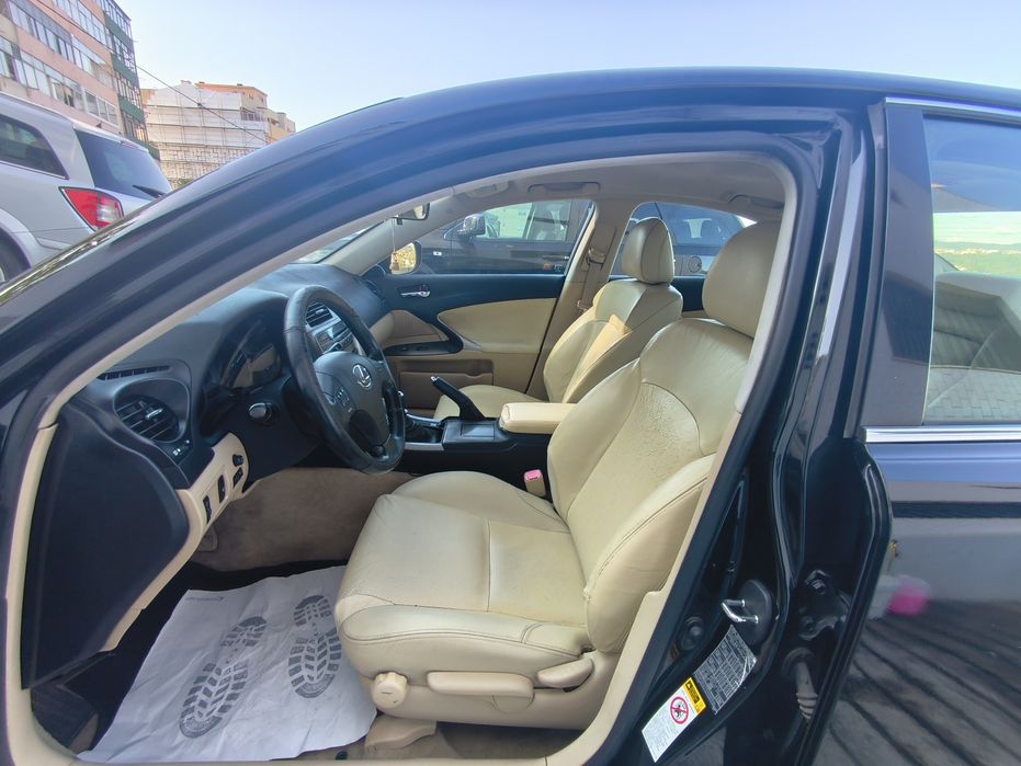 Lexus IS 220 — fotografia 6