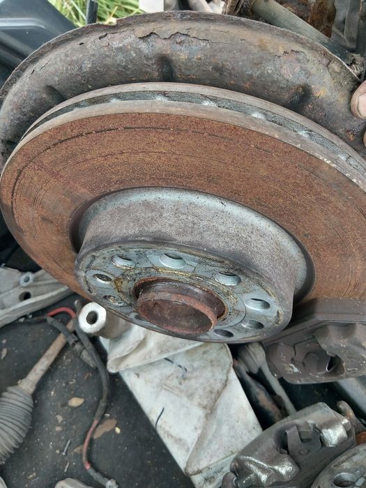 Tarcze hamulcowe 280mmprzód + klocki  vw golf5 ,6 audi a3 8p octavia 2 leon 2,alternator toledo3