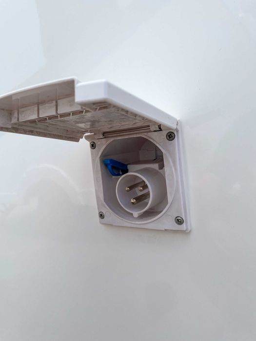 Caravana N-CROSS da marca NIEWIADOW