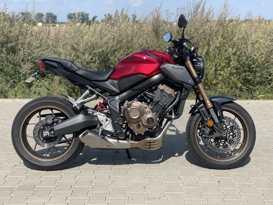 あ*ん様 HONDA CB650R 2023モデル ホンダ「CB650R」に日本未発表の新色登場！ 欧州向け2023年