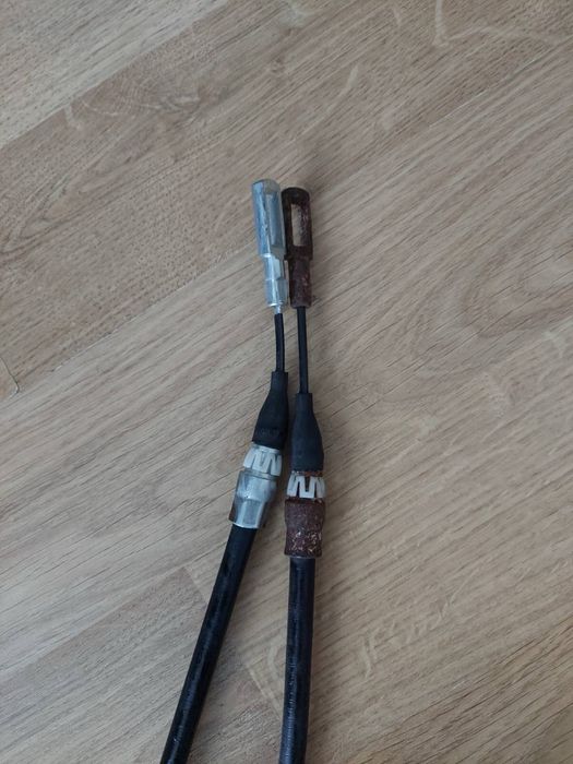 Трос ручніка лівий і правий мерседес.