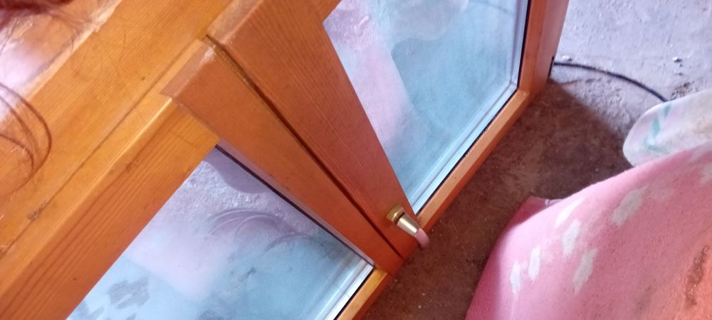 Selling Window (Like New)64284976796418122