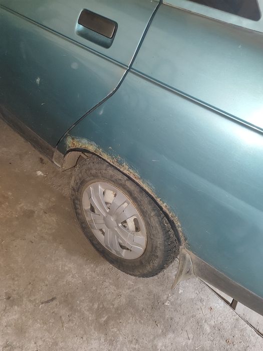 Продаж VAZ 2110.
