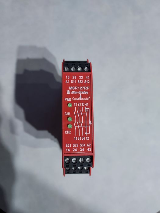 Przekaźnik bezpieczeństwa Allen-Bradley MSR 127 RP