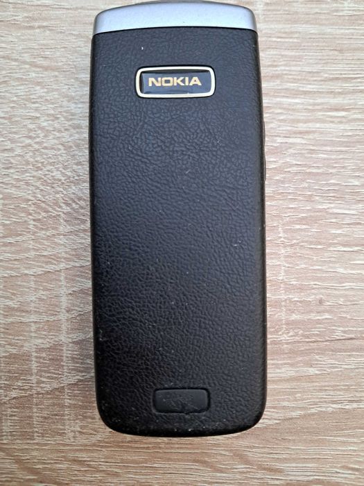 Telefon Nokia 6021