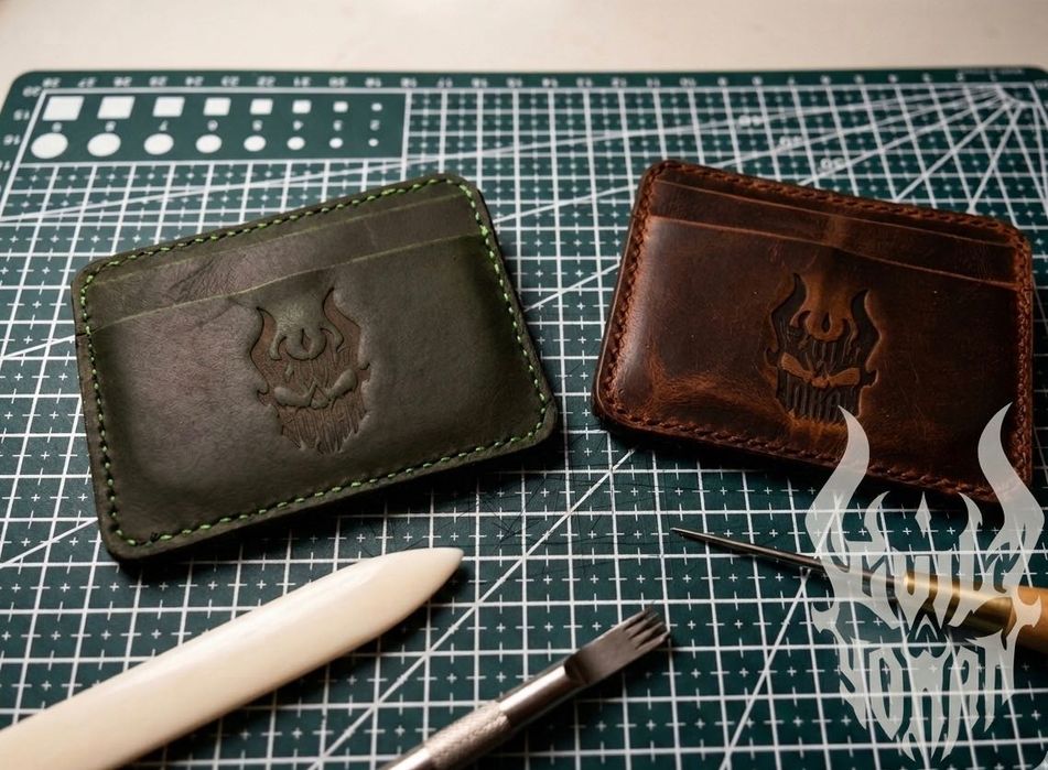 Крафтовий шкіряний картхолдер "Soul of Iron" ручної роботи