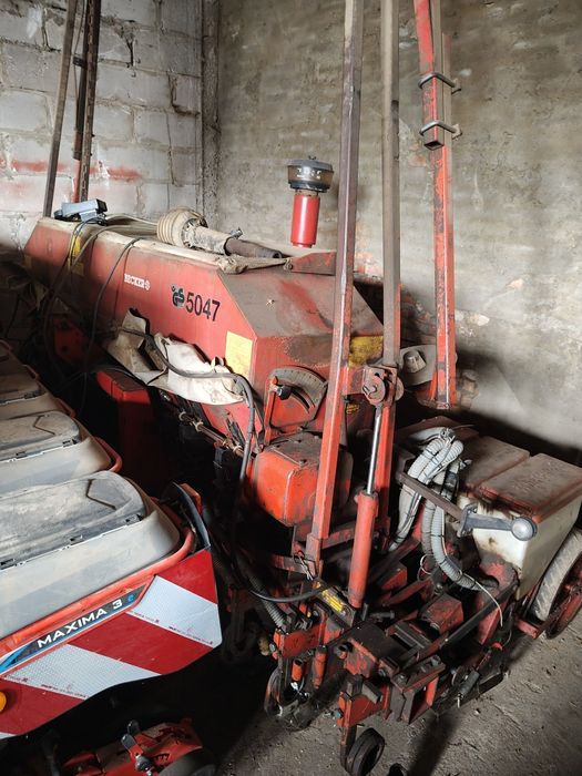 Siewnik kukurydzy Becker