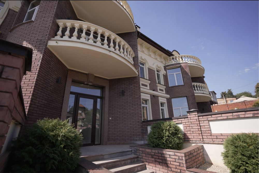 Будинок за адресою вул. Шухевича Романа (площа 1042 м²) - Atlanta.ua - фото 2