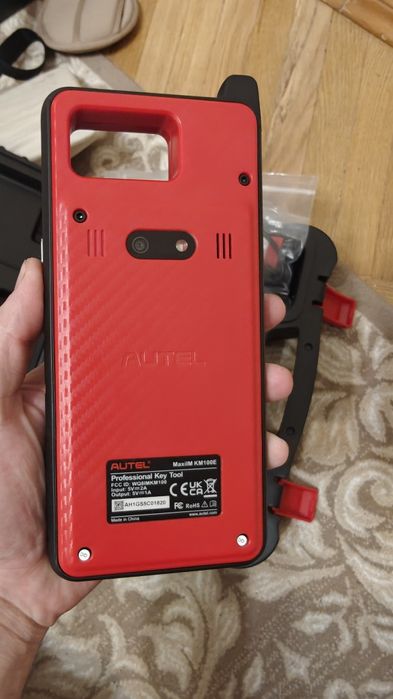 Програматор ключів Autel MaxiIM KM100E Global version