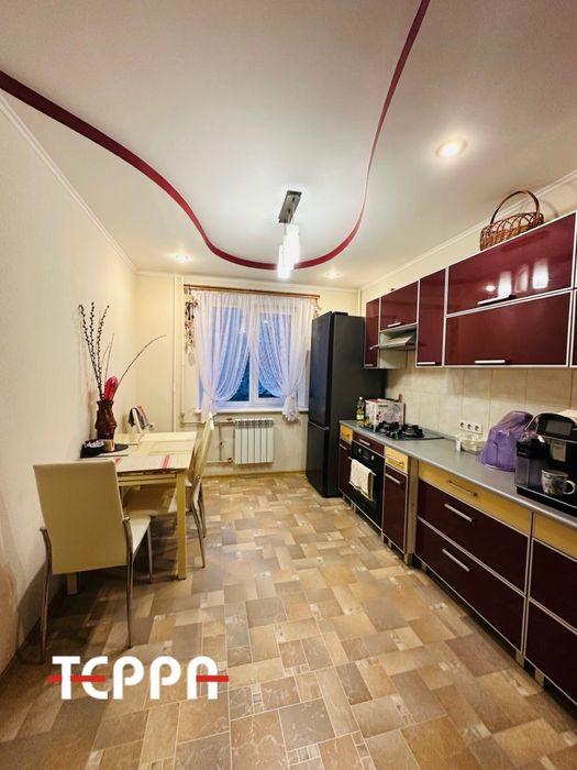 Продаж затишної 3-кімнатної квартири, Бабурка