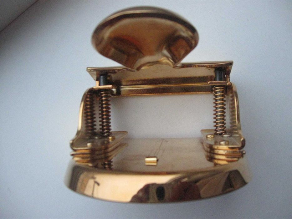 Дирокол  фірми  ELCASOO, новий з позолота 100%. Взяти з набора.