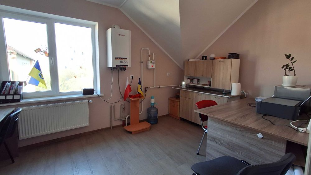 Терміново!!! Продаж 3 к. квартири, Тлумач, центр, 90м2, євроремонт