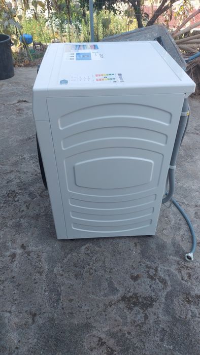 Máquina de lavar e secar