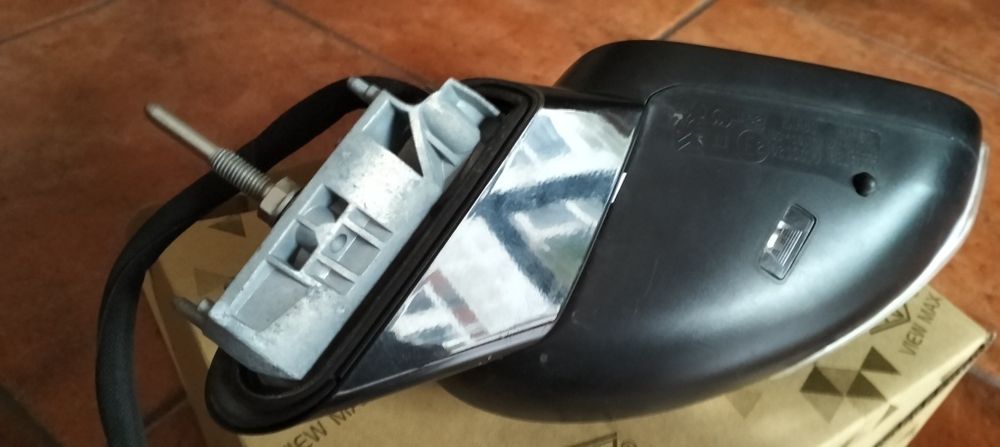 Retrovisor direito