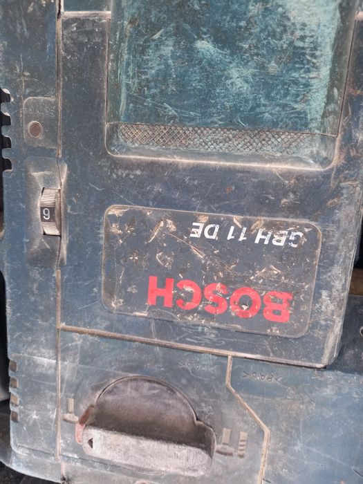 Отбойный электрический молоток