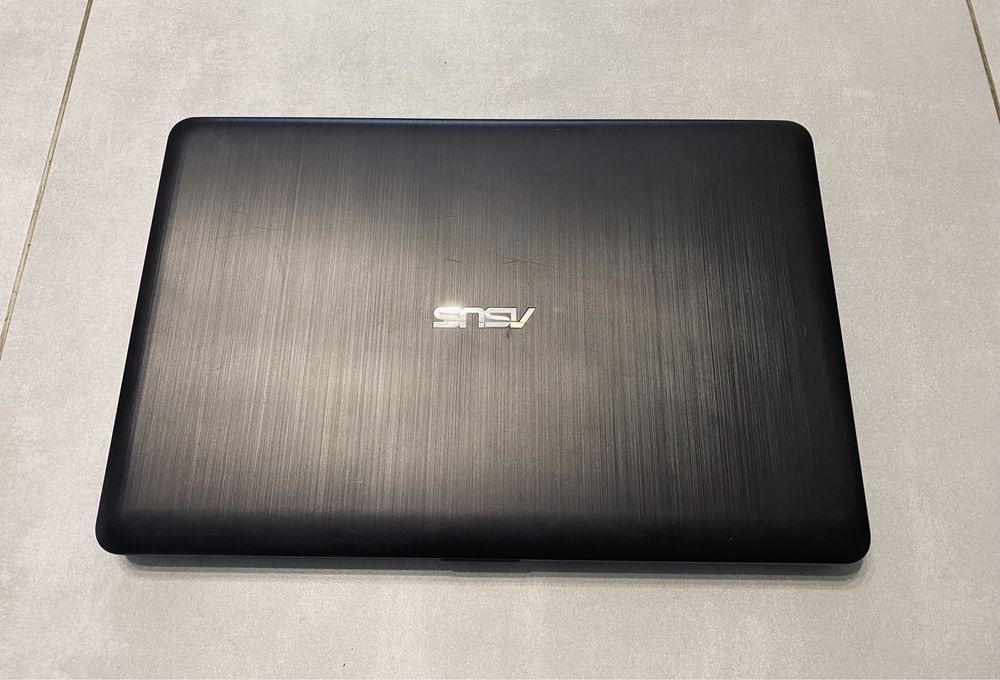 Ноутбук ASUS F540L i3 Nivdia Geforce 920m  Вживаний!