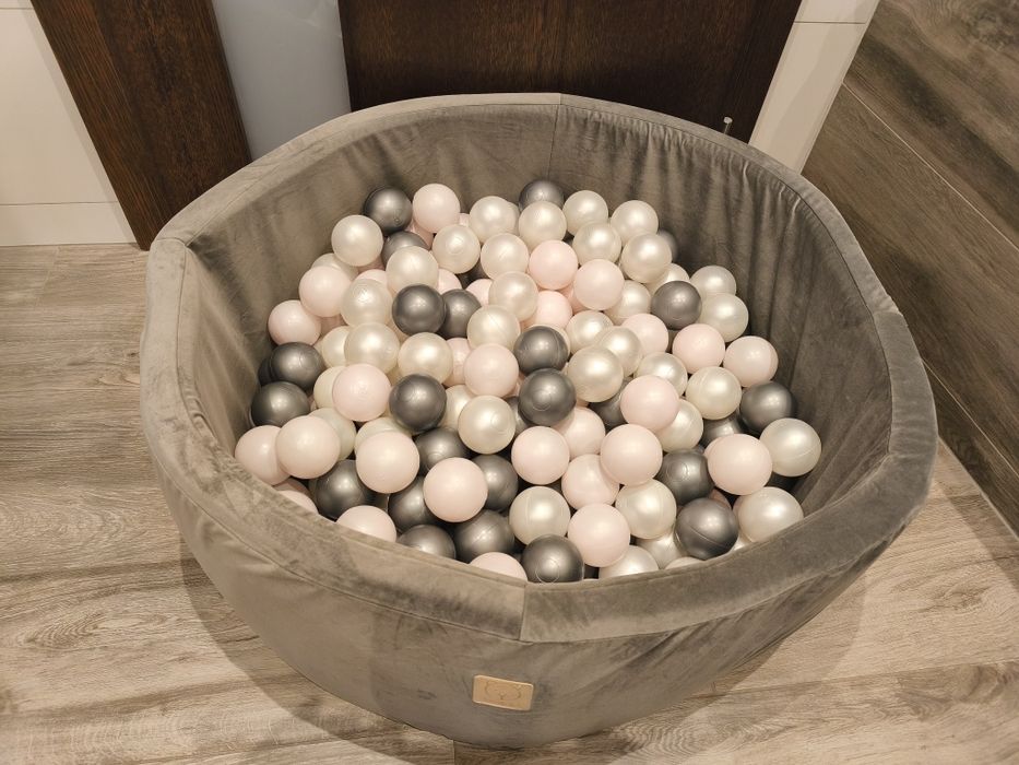 Basen dziecięcy z kulkami