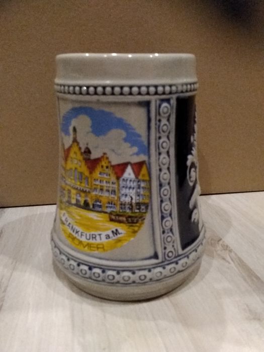 Stary kufel Frankfurt