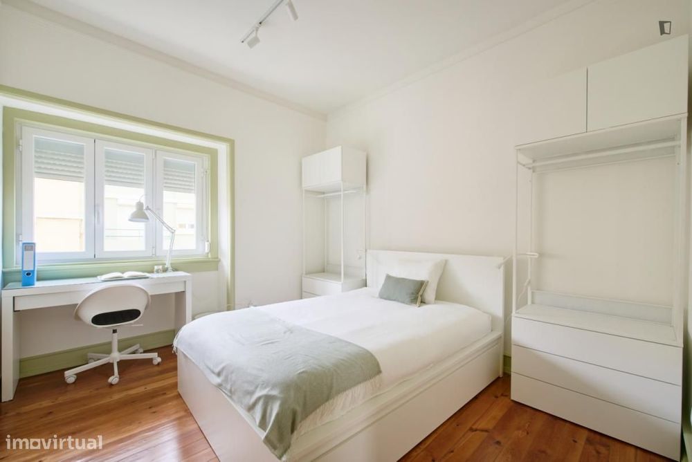 Quarto - localizado em Alcântara Lisbon
