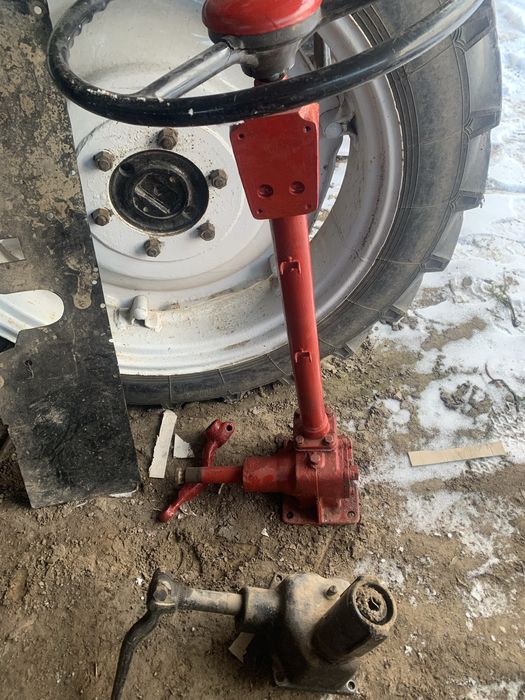 Рульова колонка т-25 нового зразка