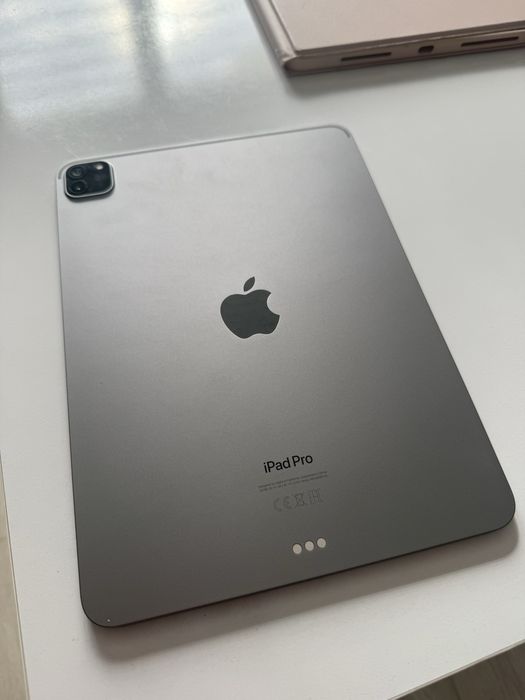 iPad pro, 11 calowy, 4 gen, gwiezdna szarość + rysik apple pro pencil