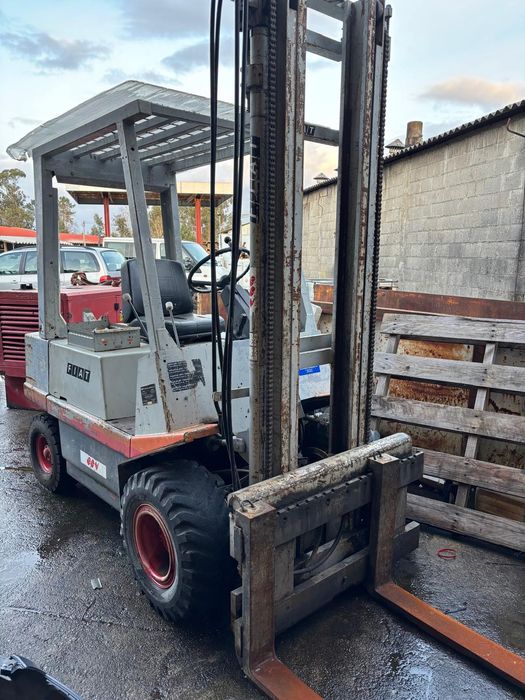 empilhados Fiat 3tn a gas