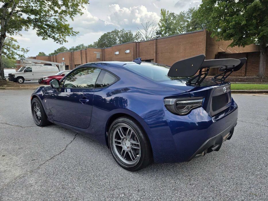 Toyota 86      2018