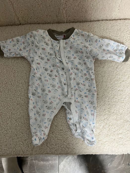 Одяг для немовлят