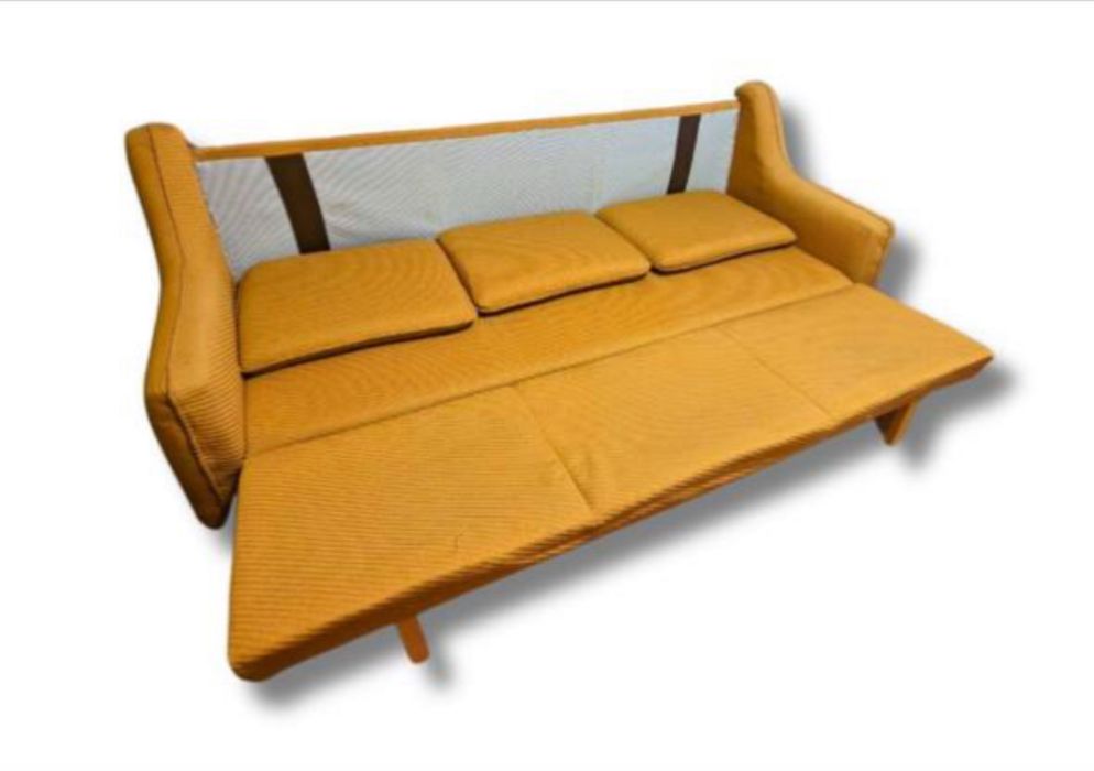 Диван с подушками, торг