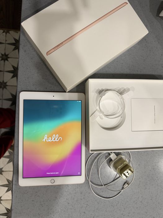 Ipad 6 32 gb gold wi-fi планшет айпад айпед a1893 7.5