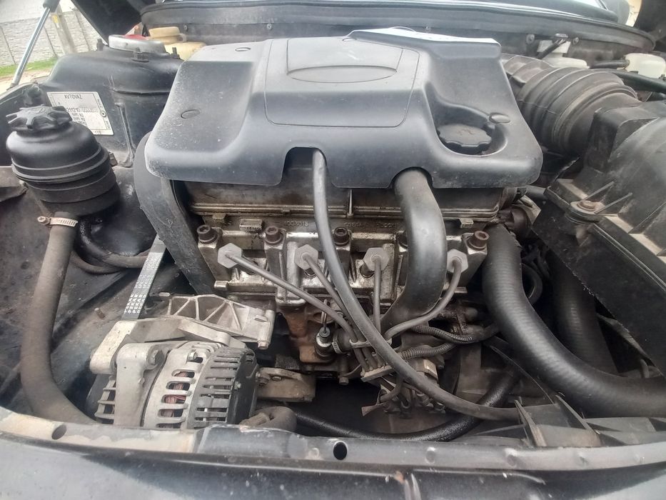 Машина ВАЗ 2112!