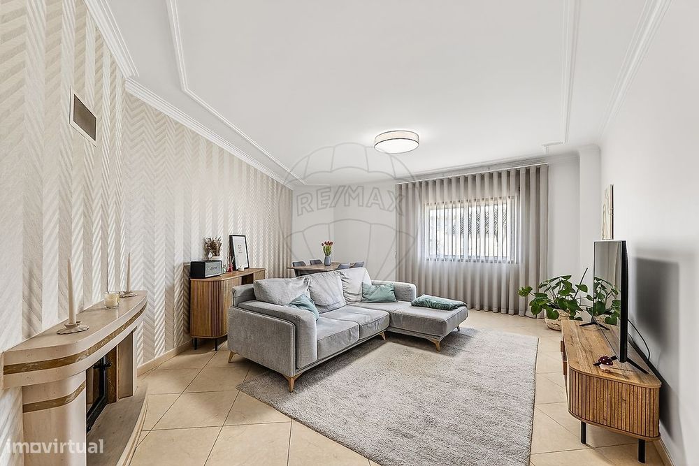 Apartamento T3 para venda — Samora Correia, Santarém