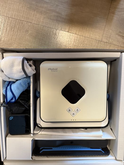 IRobot Braava t390 robot sprzatający mopujący , stan bardzo dobry +