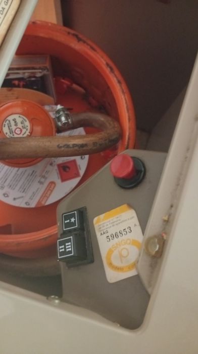 Aquecedor a gás com cerâmicas impecáveis