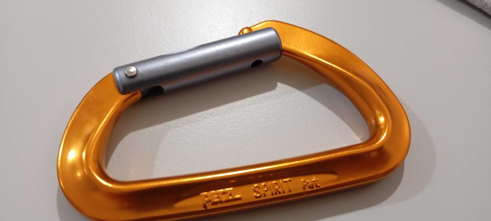 Mosquetão petzl spirit