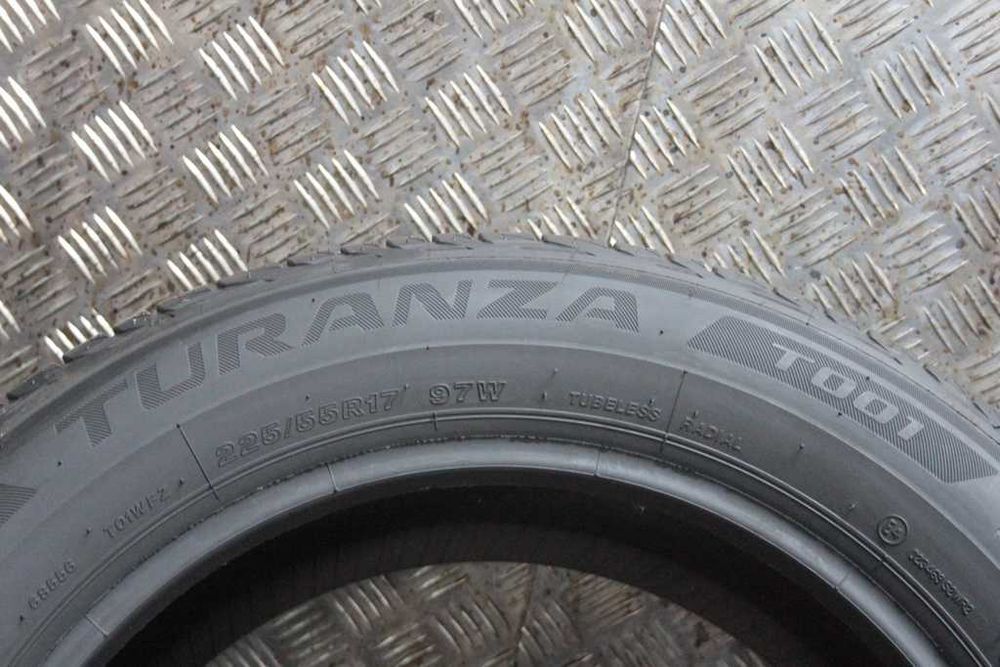 225/55/17 Bridgestone Turanza T001 225/55 R17 97W