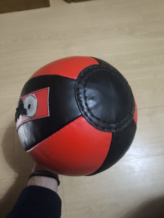 Saco de boxe (máquina de socos)